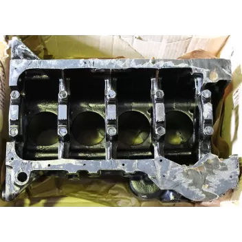 Блок цилиндров двигателя ВАЗ 2103, 2105, 2101 1.5 2103-1002011